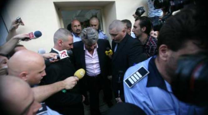 vintu eliberat din arest