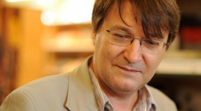 literatura anilor 80 in imagini