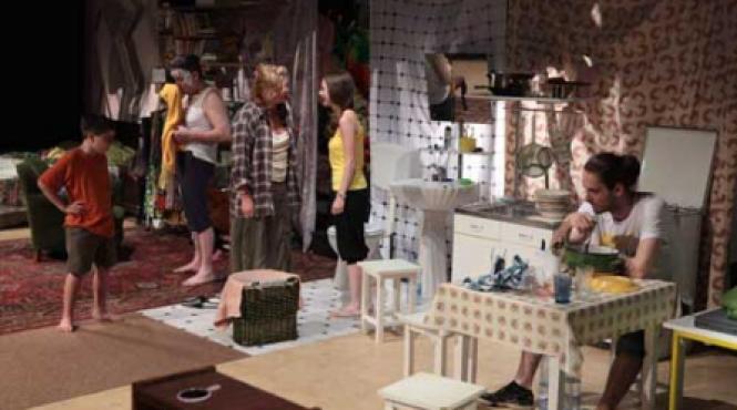 trecutul si prezentul unei sali de teatru