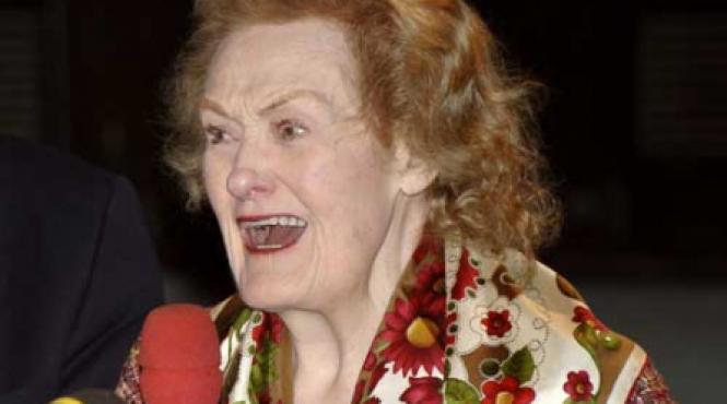 a murit soprana joan sutherland