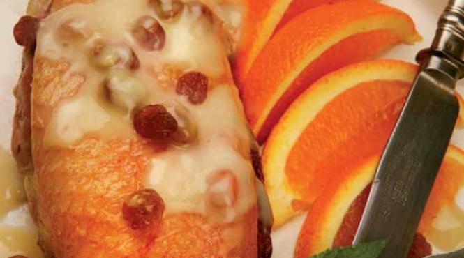 colacei sarmale si un cozonac