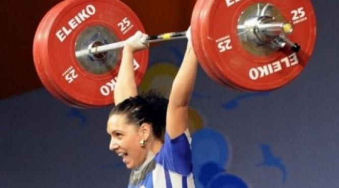 elena andries aur si argint la ce de haltere junioare