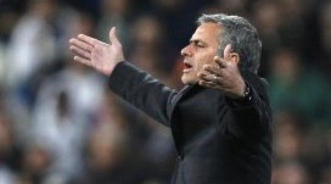 mourinho la cutite cu wenger