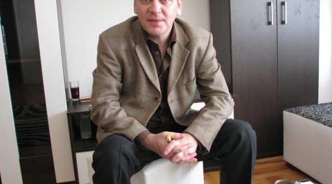 cu fluturasi si sloganuri de doi bani nu rezolvam nimic