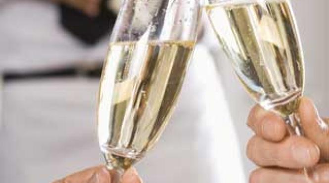 sampania usureaza digestia