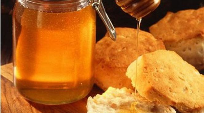 paine cu miere leacul minune impotriva mahmurelii