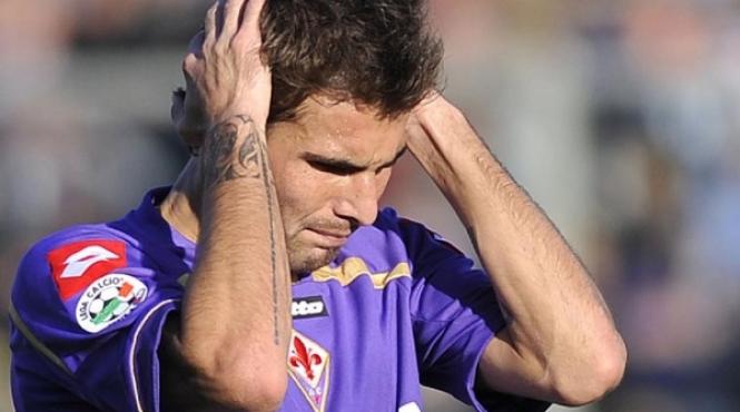 fiorentina va deschide actiuni in plan sportiv si civil impotriva lui mutu