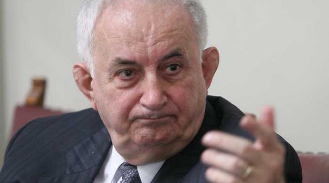 academia si problemele limbii romane