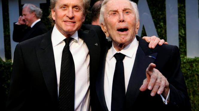 kirk douglas cred ca dumnezeu a raspuns rugaciunilor