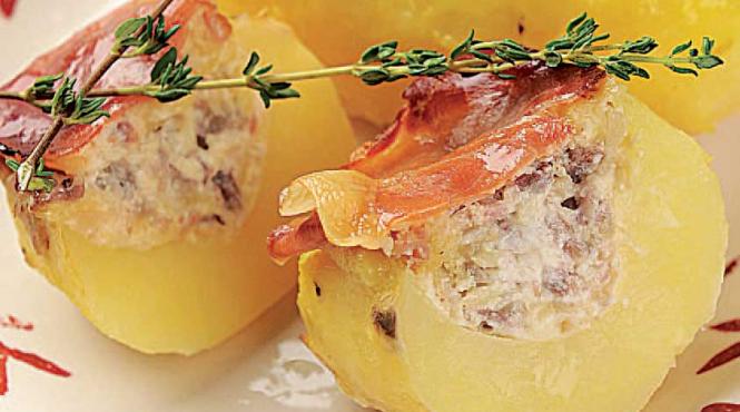 cartofi umpluti cu carne