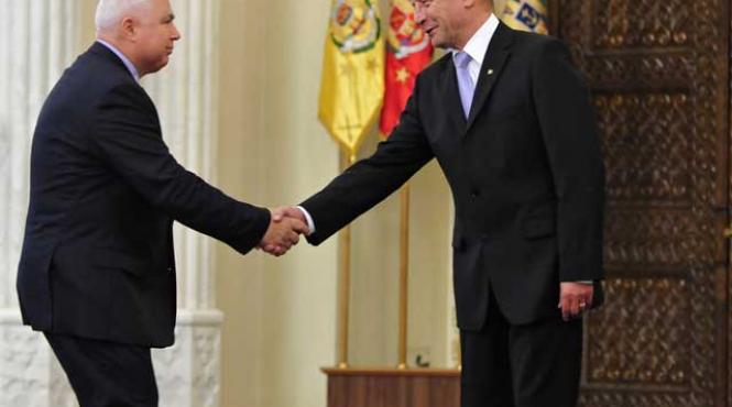 petre lazaroiu l a scos basma curata pe basescu