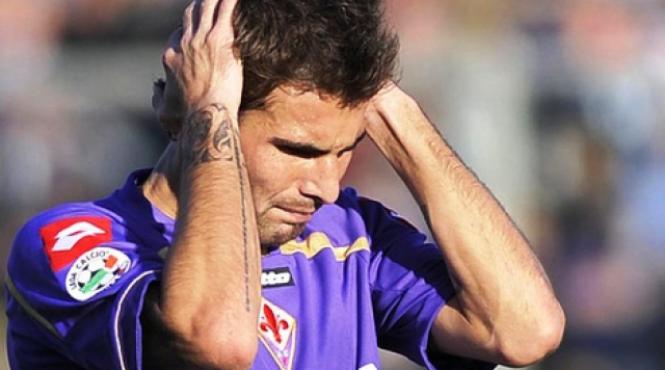 fiorentina a cerut suspendarea salariului lui mutu pana in iunie