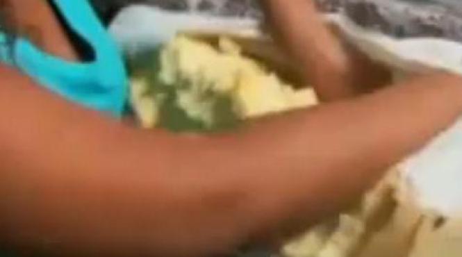 faceti cunostinta cu devoratoarea de canapele vezi video