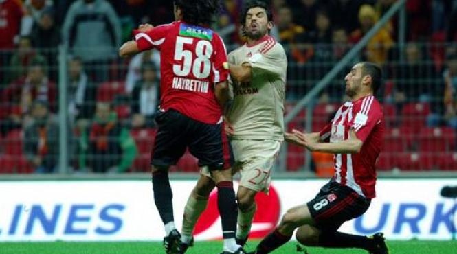 culio si stancu au debutat cu victorie la galatasaray video