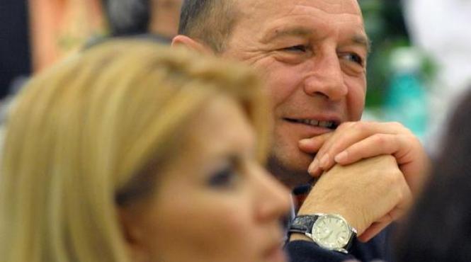 udrea l am sunat pe basescu sa nu mai vina la iasi