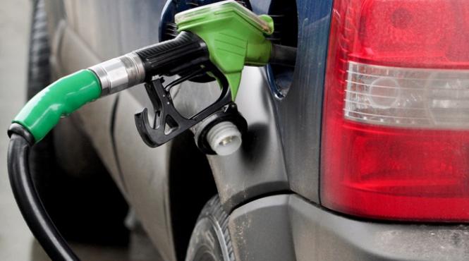petrolistii au scumpit nejustificat benzina