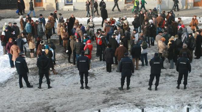 marsul tacerii la cluj in semn de solidaritate cu alice rotta