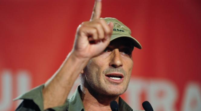 mazare il face pe basescu ciclop e important sa dam jos bascalia asta care conduce tara