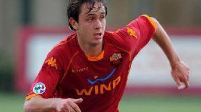 rapid a imprumutat un fundas de la as roma