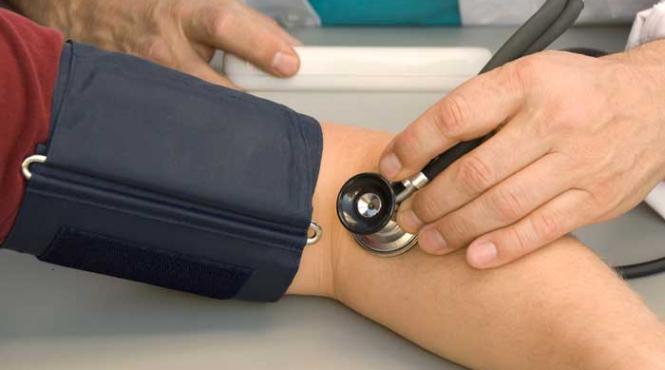 hipertensiunea face vraiste in creier