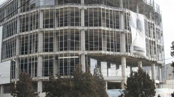 flutur a ramas cu circul foamei in brate la botosani