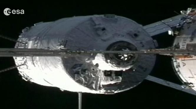 debaraua zburatoare a ajuns pe statia spatiala internationala