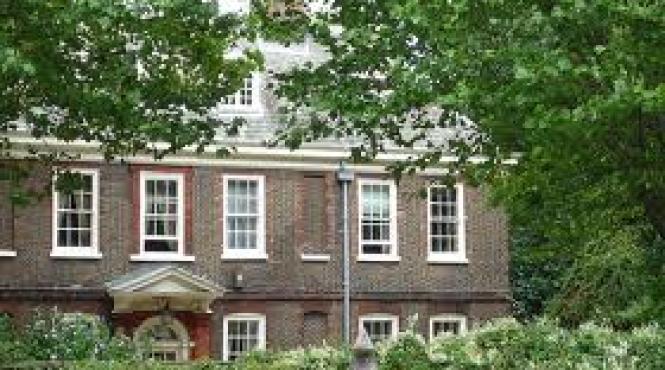 familia forbes isi vinde resedinta londoneza 14 milioane de euro