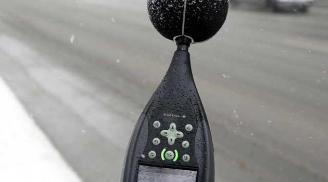 zgomotul din capitala costa 200 000 de euro