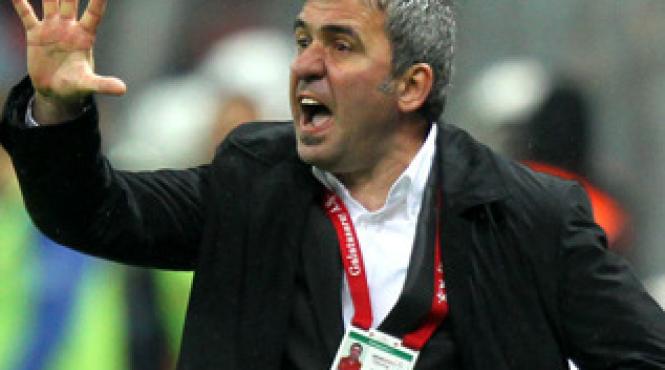 sprijin de la fani mare hagi pleaca si da o palma conducerii