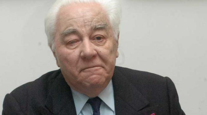 a disparut dintre noi criticul romul munteanu