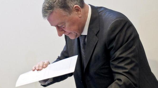 mircea sandu reales in comitetul executiv al uefa