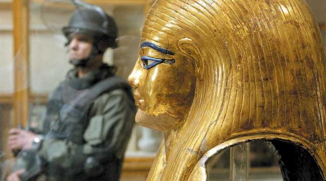 tutankamon jefuit in revolutia de la cairo