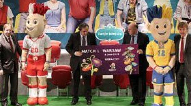 record absolut 12 milioane de cereri de bilete pentru euro 2012