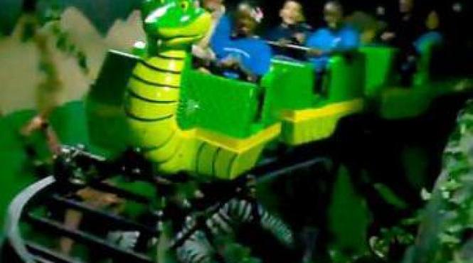 a cazut din montagne russe si a murit in fata parintilor