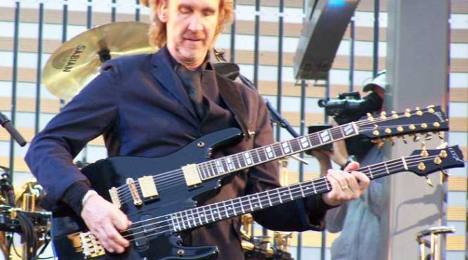 mike the mechanics si papa roach la bucuresti