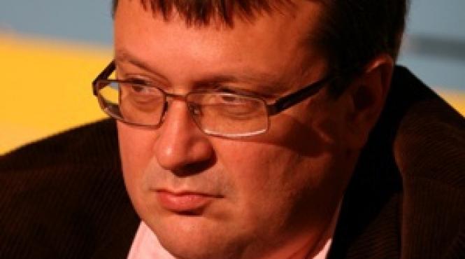 via babadag luata pe mana moarta