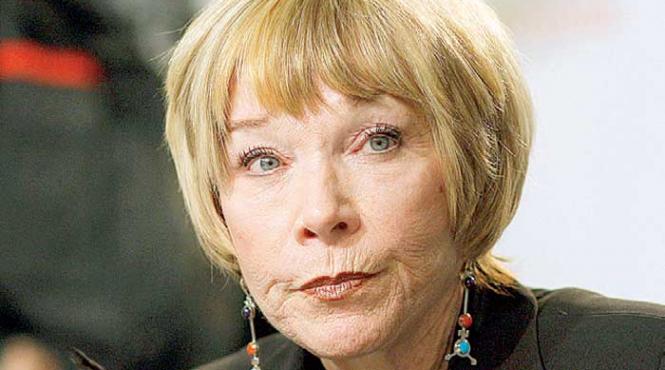 shirley maclaine nelinistita in tinerete
