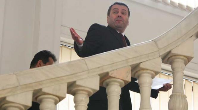 guvernul paseaza problema datornicilor