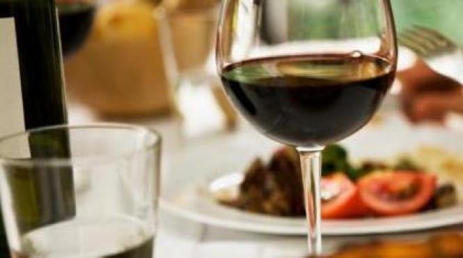 oamenii de stiinta americani recomanda copiilor sa consume vin