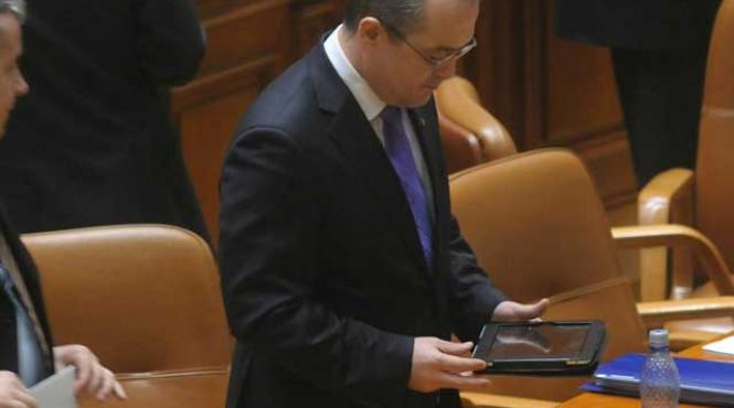 scrie i lui boc pe email emilboc09 yahoo com