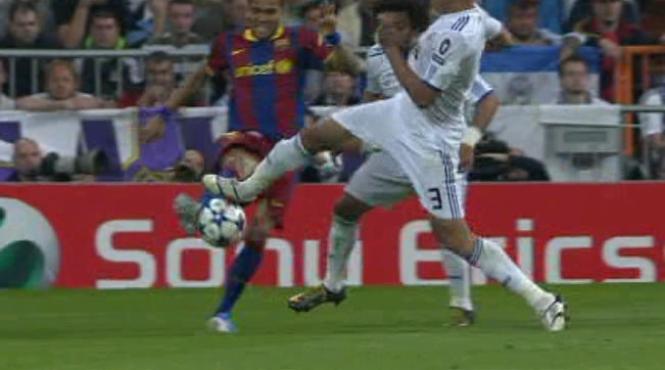 ziarul de casa al realului a publicat o poza trucata in defavoarea barcei