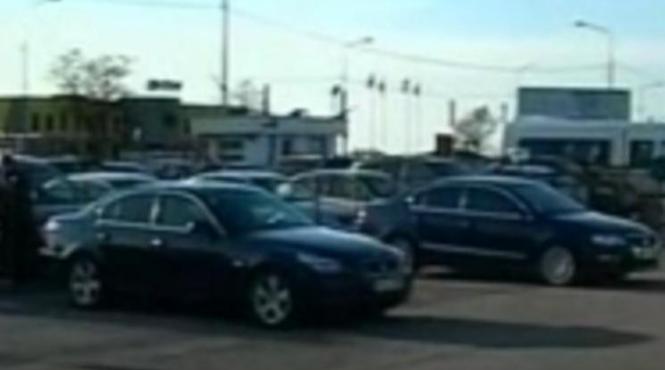 masina din coloana oficiala a lui boc implicata intr un accident