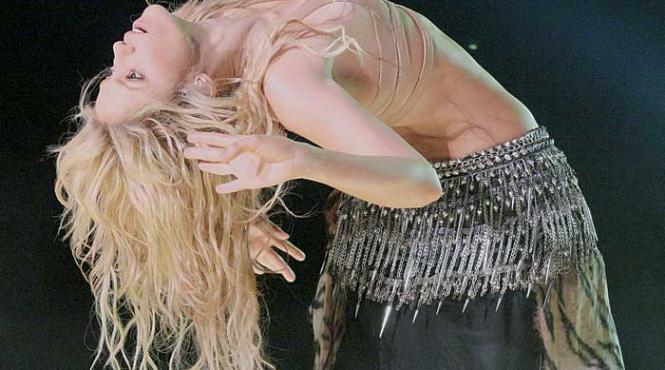 shakira ne incinge