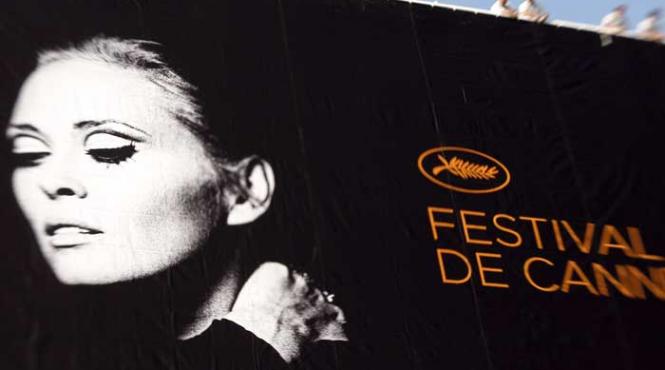 cu melancholia inainte