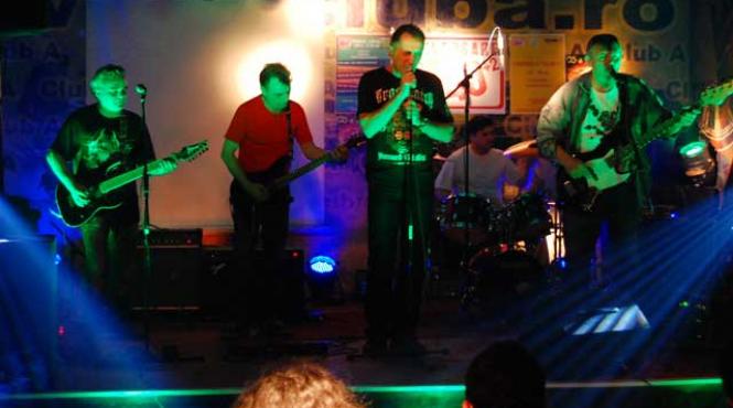 concerte in aer liber la festivalul club a 42 de trupe rock folk electro jazz si punk