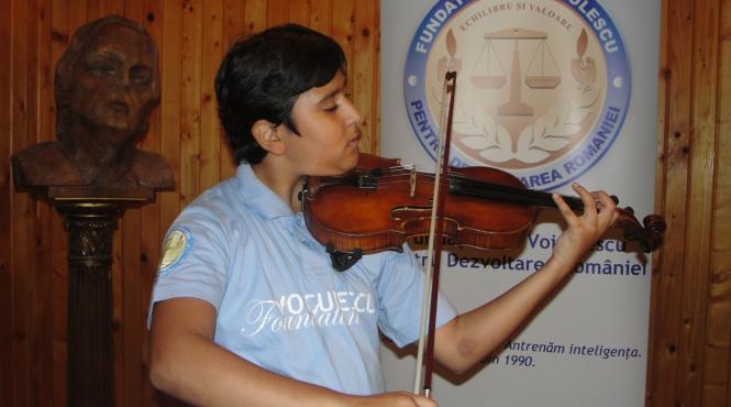 in nocturna vizitatori la muzeu iii