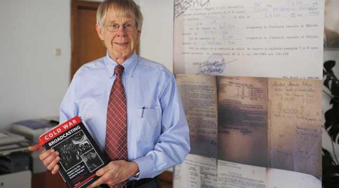 ross johnson in decembrie 1989 ne am trezit cu securisti care schimbau tabara