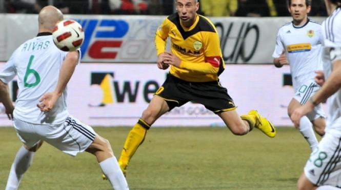 robert ilyes a semnat pe un sezon cu fcm tg mures