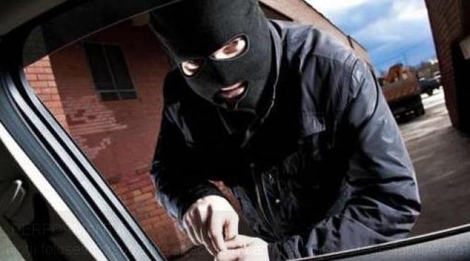 in romania o masina este furata la fiecare doua ore vezi marcile preferate de hoti