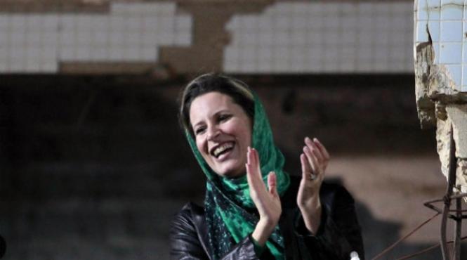 gaddafi din ce in ce mai singur sotia si fiica au fugit in tunisia surse